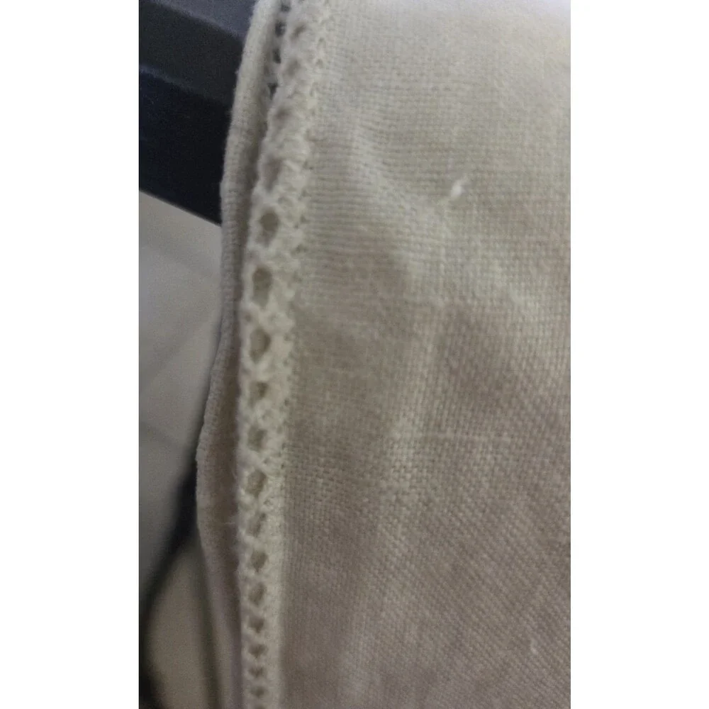 Vtg Cut Work Pull Work Finely Embroidered Linen Tablecloth Apprx 108 x 55